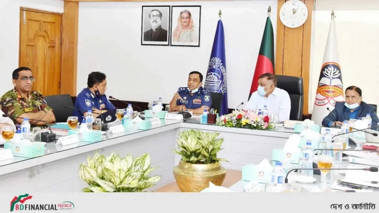 যেকোনো চ্যালেঞ্জ মোকাবিলায় পুলিশকে প্রস্তুত করতে হবে: স্বরাষ্ট্রমন্ত্রী