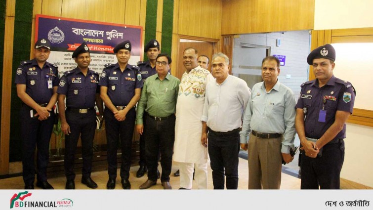 সিরাজগঞ্জের নবাগত পুলিশ সুপার মোঃ আরিফুর রহমান মন্ডলের মতবিনিময়