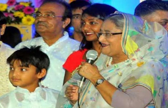 গণভবনে প্রধানমন্ত্রীর ঈদ শুভেচ্ছা বিনিময়