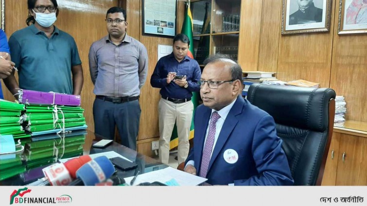 ঈদের দিন রাত ১০টার মধ্যে বর্জ্য অপসারণ : স্থানীয় সরকারমন্ত্রী