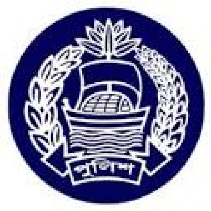 জ্বর নিয়ে রাস্তায় পড়ে থাকা যুবককে হাসপাতালে নিল পুলিশ