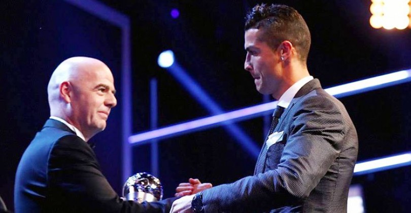 ‘পেলেকে ছাড়িয়ে যাওয়ার পরিকল্পনা করেছে রোনালদো’