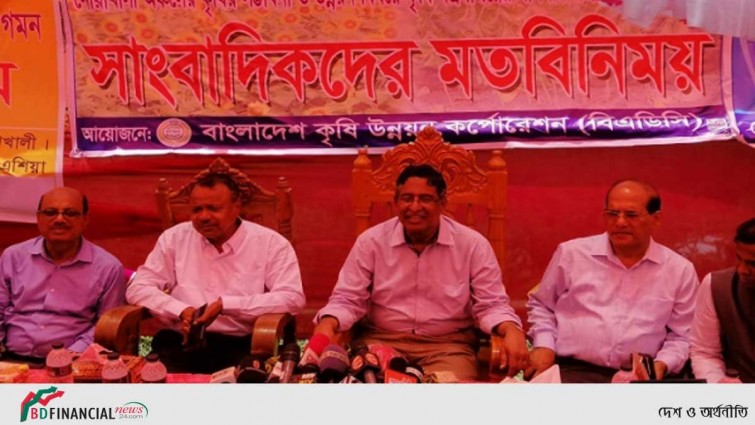 বিএনপির পায়ের নিচে মাটি নেই: কৃষিমন্ত্রী