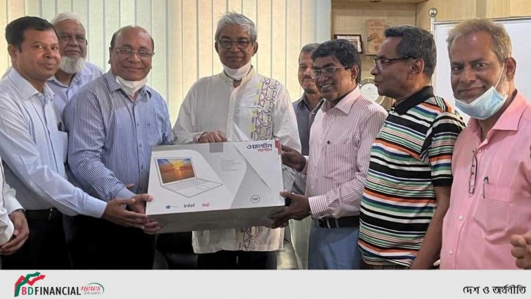 ডিজিটাল প্রযুক্তি  ছাড়া পূর্ণাঙ্গ শিক্ষা অর্জন অসম্ভব: মোস্তাফা জব্বার