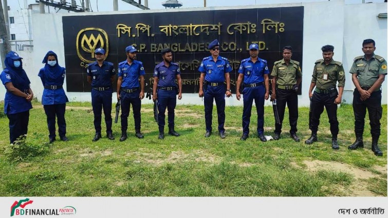 ঈদুল ফিতর উপলক্ষে ইন্ডাস্ট্রিয়াল পুলিশের আইনশৃঙ্খলা পরিস্থিতি পর্যবেক্ষণ