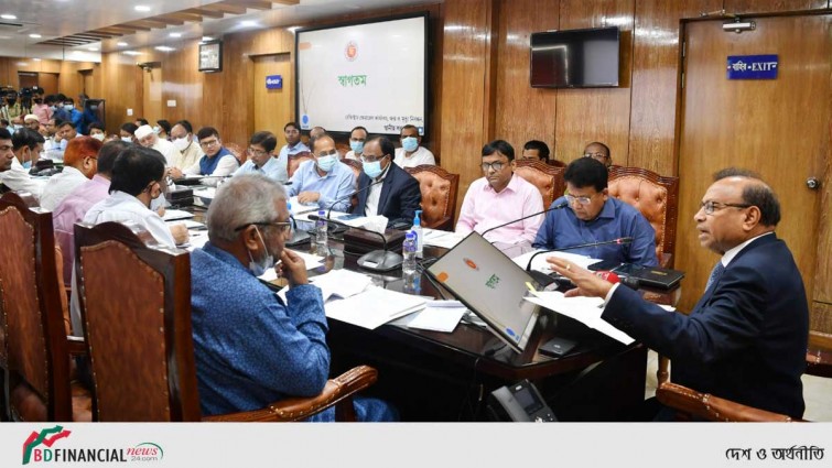 জন্মসনদ দিতে মানুষকে হয়রানি করলে কাউকে ছাড় দেওয়া হবে না: স্থানীয় সরকার মন্ত্রী