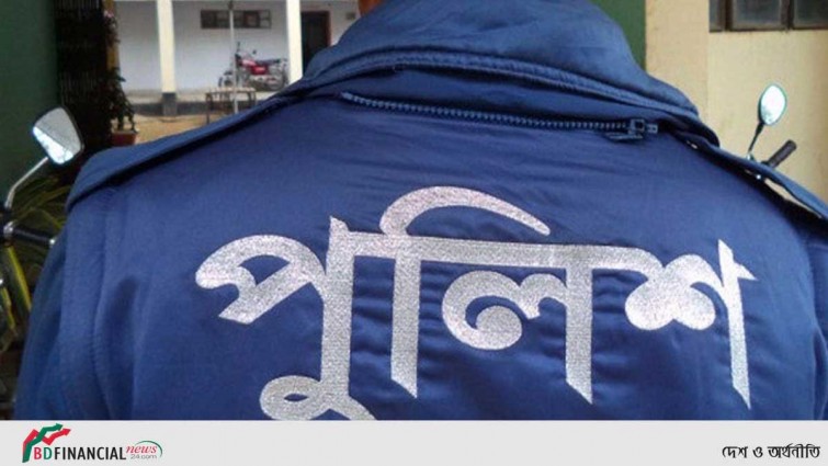 আসামি ধরতে গিয়ে হামলায় ৬ পুলিশ কর্মকর্তা আহত