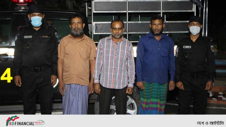 স্বর্ণালংকার লুটকারী চক্রের মূলহোতা রাজা মিয়া’সহ তিনজনকে গ্রেফতার করেছে র‌্যাব