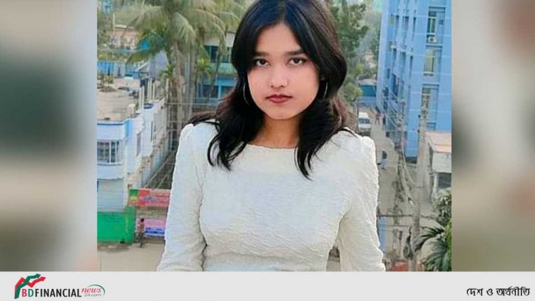 যে কারণে স্ট্যাটাস দিয়ে বহুতল ভবনের ছাদ থেকে লাফ দিল ছাত্রী