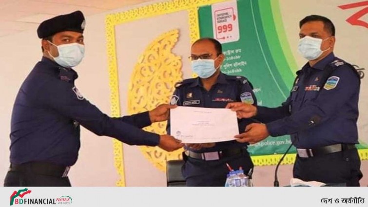 ময়মনসিংহে হারানো মোবাইল উদ্ধারে শ্রেষ্ঠ এএসআই আমীর হামজা