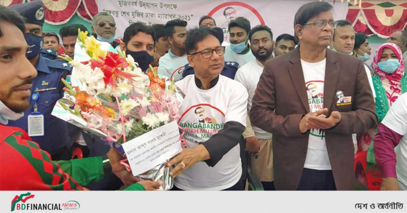 বঙ্গবন্ধুর মতো প্রধানমন্ত্রী ও মানুষের সেবায় কাজ করছেন: সালাম মূর্শেদী