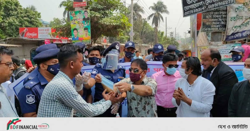 রাজবাড়ী জেলা পুলিশের উদ্যোগে করোনার বিরুদ্ধে বিশেষ উদ্বুদ্ধকরণ কর্মসূচী