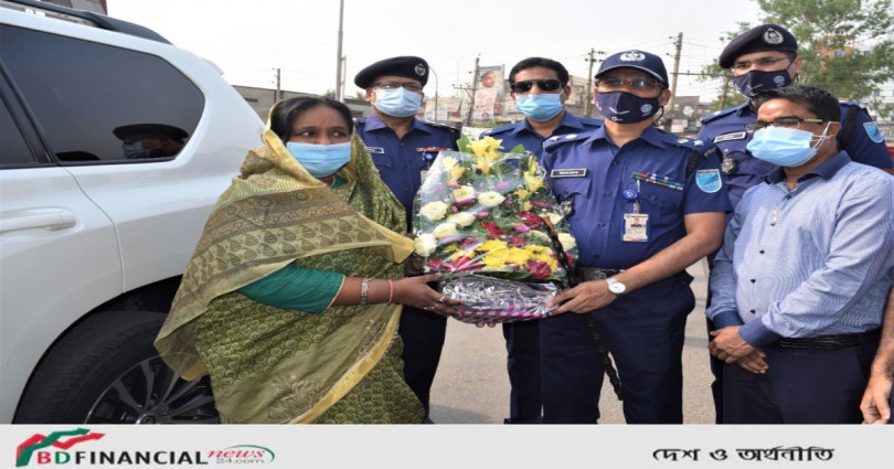 নারায়ণগঞ্জ জেলা পুলিশের করোনা সচেতনতা কার্যক্রমের উদ্বোধন