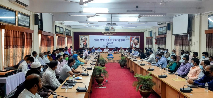 প্রধানমন্ত্রীর আগমন উপলক্ষে গুরুত্বপূর্ণ আলোচনা সভায় পটুয়াখালী জেলা প্রশাসন