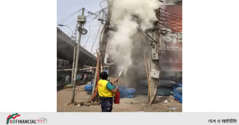 সার্জেন্ট নাসিমের সাহসিকতায় বড় ধরনের অগ্নিকান্ড থেকে রক্ষা