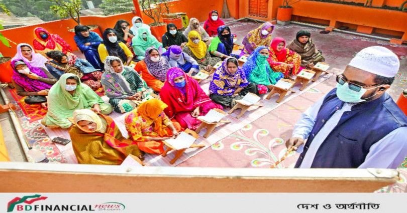 কোরআনের শিক্ষা দিয়ে নৈতিক চারিত্রিক পরিবর্তন ঘটাচ্ছে ‘দাওয়াতুল কোরান নামে তৃতীয় লিঙ্গের মাদ্রাসা’