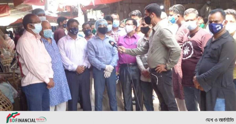 নওগাঁর জেলা প্রশাসক এর নেতৃত্বে করোনা মোকাবেলায় করণীয় বিষয়ে ক্যাম্পেইন