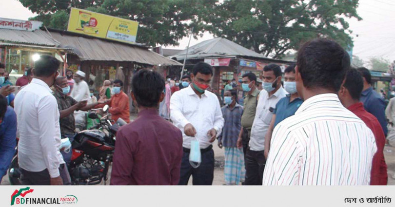 আটোয়ারীতে মাস্ক না পরায় ভ্রাম্যমান আদালতে জরিমানা