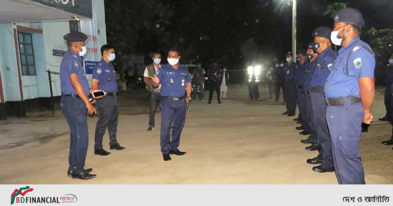 জয়পুরহাট ক্ষেতলাল থানা পরিদর্শন করেন পুলিশ সুপার মাছুম আহাম্মদ ভূঞা