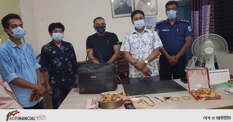 হারিয়ে যাওয়া স্বর্ণ, টাকা ও মোবাইল উদ্ধার করল কিশোরগঞ্জ জেলা পুলিশ