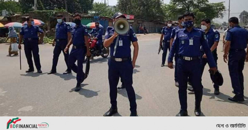 সরকারি বিধি-নিষেধ কঠোরভাবে কার্যকর করতে সার্বক্ষণিক মাঠে আছে  চুয়াডাঙ্গা জেলা পুলিশের প্রতিটি সদস্য