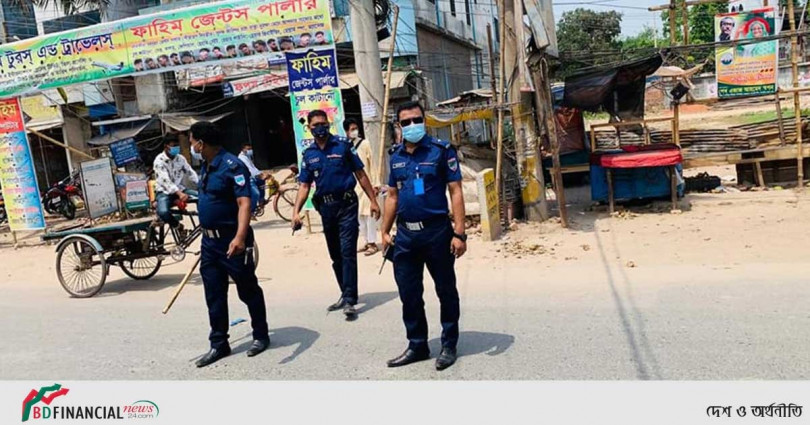 সাতক্ষীরায় লকডাউন বাস্তবায়নে তৎপর জেলা পুলিশ