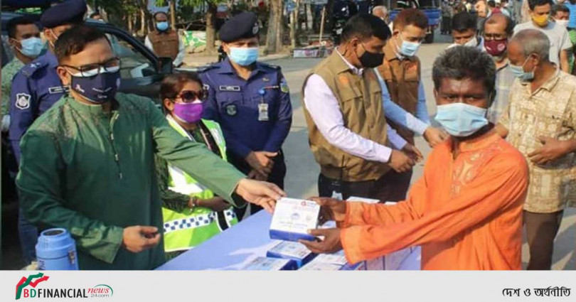 ময়মনসিংহের পুলিশ সুপার আহমার উজ্জামান এর উদ্যোগে পাঁচ টাকায় ইফতার