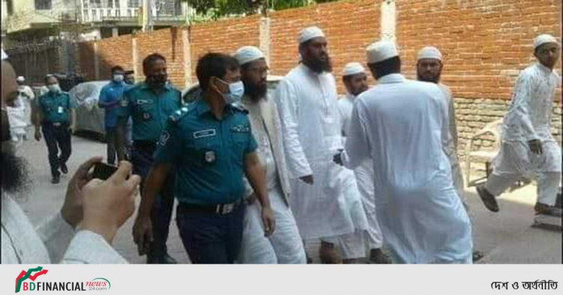 ৩ বিয়ের কথা স্বীকার করলেন মামুনুল হক!