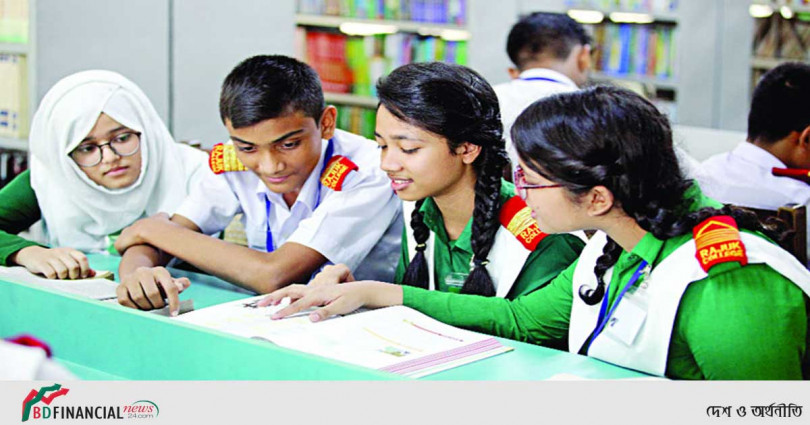অনিশ্চিত ভবিষ্যতের দিকে প্রায় ৫ কোটি শিক্ষার্থী