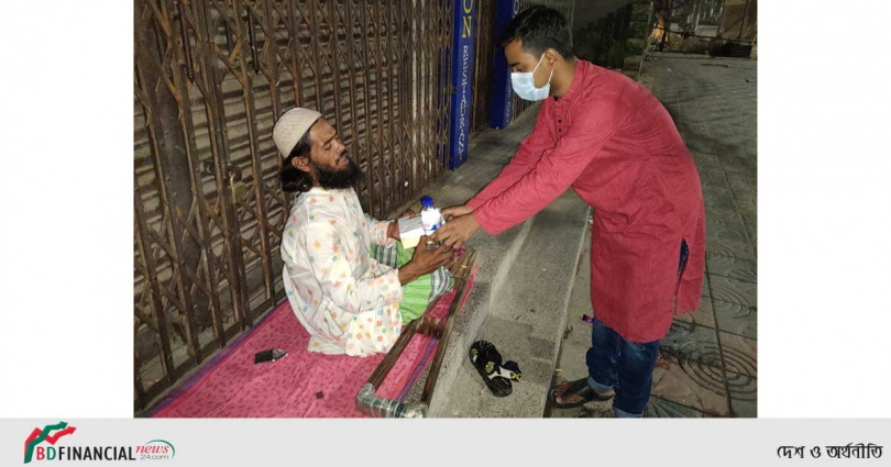 নারায়নগঞ্জে খাদ্য সহায়তা হিসেবে সেহরি বিতরণ