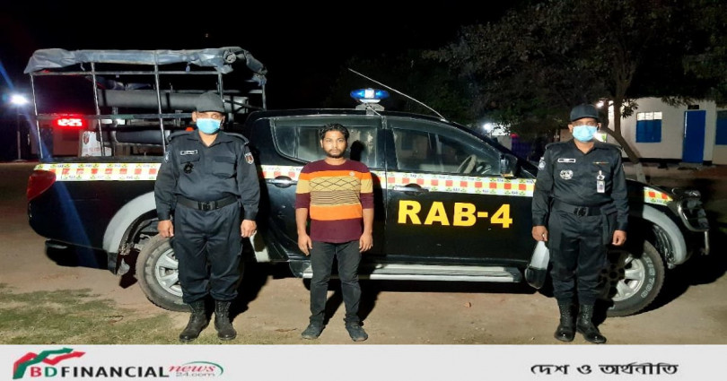 চাঞ্চল্যকর হত্যা মামলার আসামীকে গ্রেফতার করেছে র‌্যাব-৪
