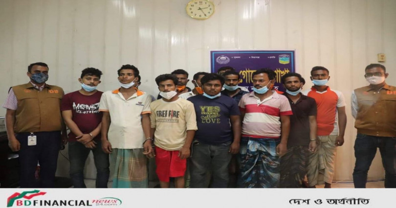 ১৩ জুয়ারী ও ২ মাদক ব্যবসায়ীসহ ১৫ জনকে গ্রেফতার করেছে ডিবি পুলিশ