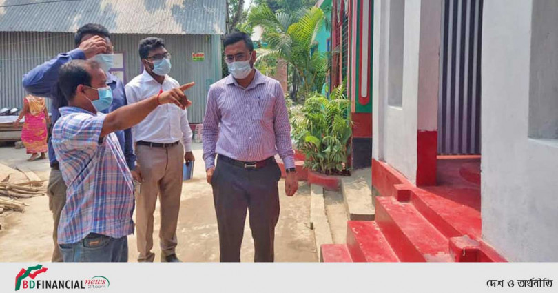 অগ্নিসংযোগ ও মন্দির ভাংচুর এর ঘটনাস্থল পরিদর্শন করলেন শরীয়তপুর এর জেলা প্রশাসক