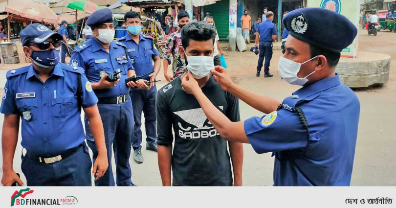 সংক্রমণরোধে সরকার ঘোষিত কর্মসুচি বাস্তবায়নে ভোলায় পুলিশি কার্যক্রম অব্যাহত