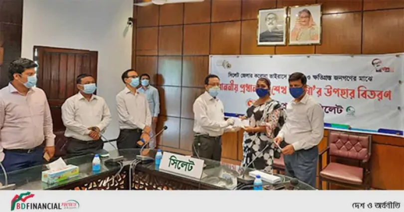 সিলেটে প্রধানমন্ত্রীর উপহার পেলেন আরও ৩০৯ জন