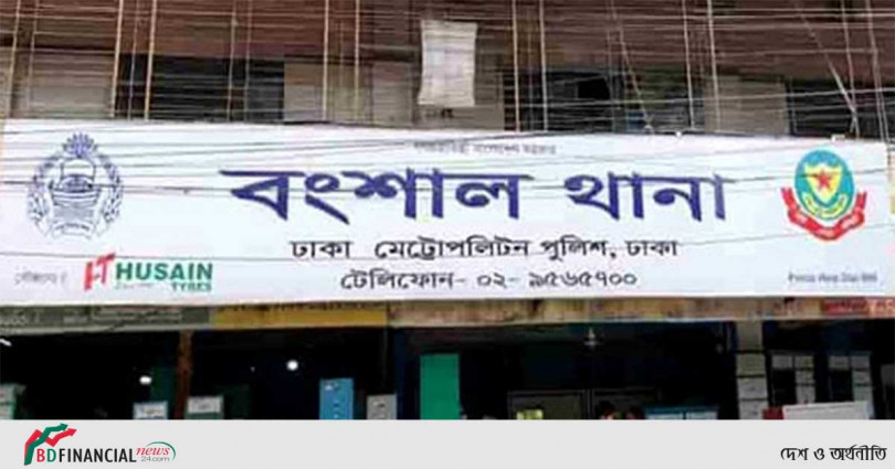 বংশালে পুলিশের সহায়তায় দুই বছরের শিশু রাশিদাকে ফিরে পেল অসহায় মা