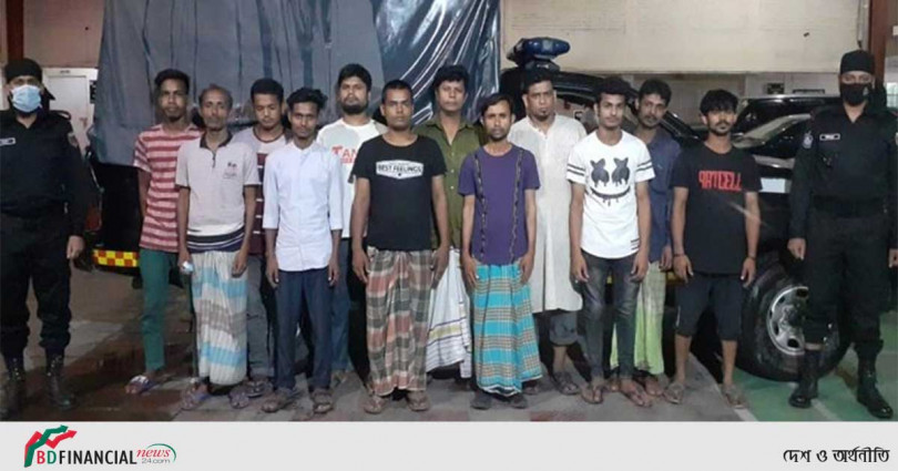 ১২ আইপিএল জুয়াড়িকে আটক করেছে র‌্যাব-১০
