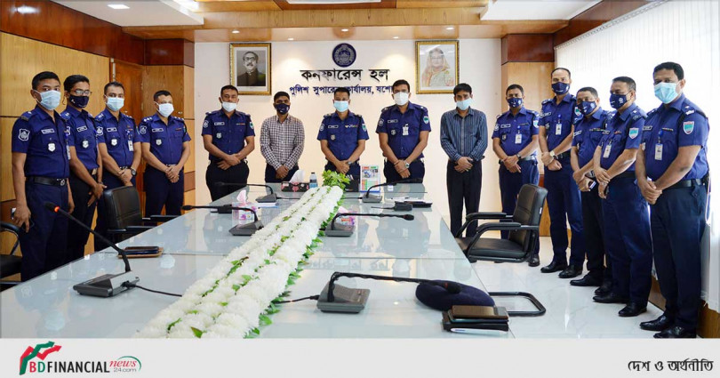 অতিরিক্ত পুলিশ সুপার জামাল আল নাসেরকে বিদায় সংবর্ধনা দিলো যশোর জেলা পুলিশ