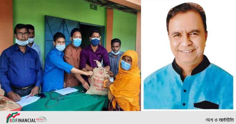 পবিত্র ঈদ-উল-ফিতর উপলক্ষে মুক্তাগাছায় প্রধানমন্ত্রীর ঈদ উপহার বিতরণ
