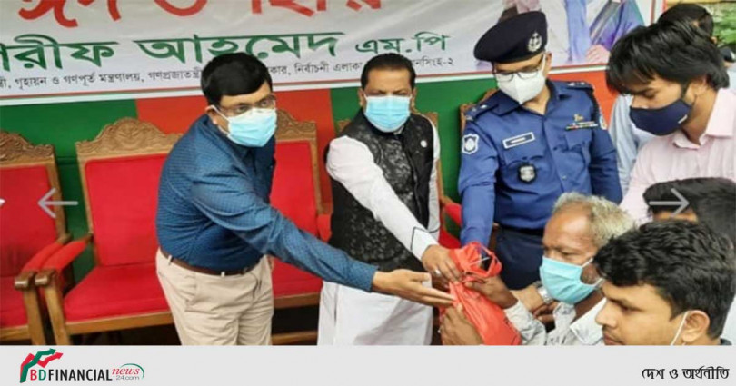 ময়মনসিংহে প্রধানমন্ত্রীর ঈদ উপহার বিতরণ
