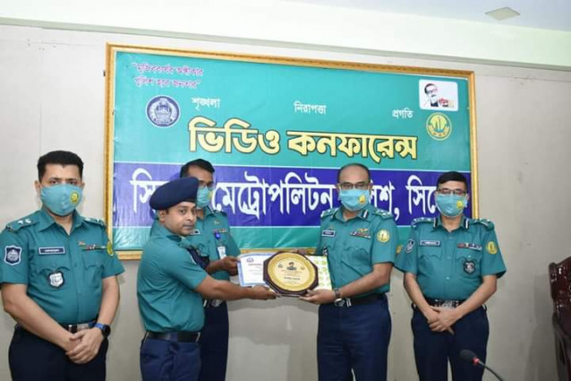 এসএমপি'র সদ্য পদোন্নতিপ্রাপ্ত তিন  অতিরিক্ত উপ-পুলিশ কমিশনারের বিদায় সংবর্ধনা অনুষ্ঠিত