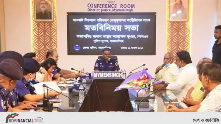 যানজট নিরসনে পরিবহন সংশ্লিষ্টদের সাথে এসপির মতবিনিময়