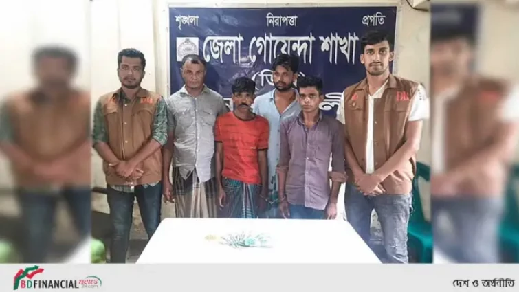 ১০ মামলার পলাতক আসামি ইয়াবাসহ গ্রেপ্তার
