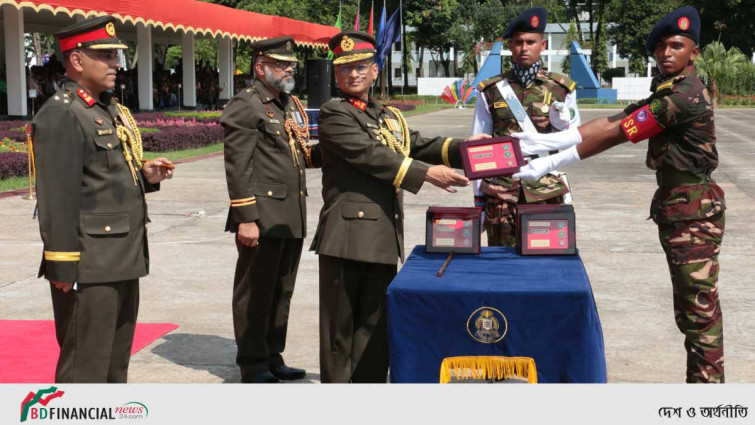 অর্ডন্যান্স কোর এর রিক্রুট ব্যাচ-২০২২ এর শপথ গ্রহণ ও সমাপনী কুচকাওয়াজ