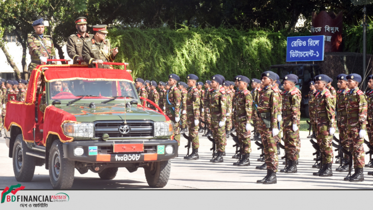 সিগন্যাল কোর এর রিক্রুট ব্যাচ-২০২২ এর শপথ গ্রহণ ও সমাপনী কুচকাওয়াজ অনুষ্ঠিত