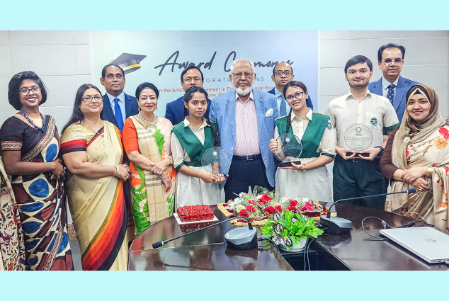 সাউথইস্ট ব্যাংক গ্রীন স্কুল ও-লেভেল পরীক্ষায় অসাধারণ সাফল্য অর্জন করেছে: সম্মাননা পেলো শিক্ষার্থীরা