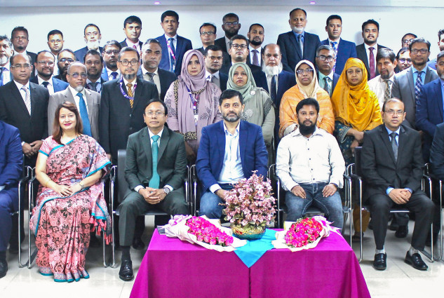 সাউথইস্ট ব্যাংক ট্রেনিং ইনস্টিটিউট "ইন্টারনাল কন্ট্রোল ফর এন্টি-ফ্রড এন্ড রিলেটেড সিগনিফিকেন্ট কমপ্লায়েন্স ইস্যুজ অফ দি ব্যাংক" শীর্ষক কর্মশালা আয়োজন করেছে
