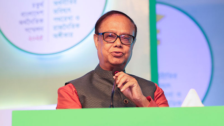 ব্যাংক খাতের ক্ষত কমাতে ৫-১০ বছর অপেক্ষা করতে হবে —ড. আহসান এইচ মনসুর