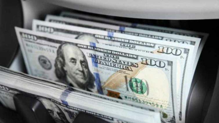 প্রবাসী আয়ে ভর করে এক বছরে রিজার্ভ বেড়েছে ৭ দশমিক ৮ বিলিয়ন ডলার