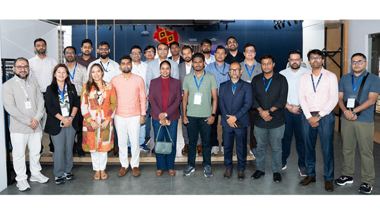 ব্র্যাক ব্যাংকের অর্থায়নকৃত সবুজ কারখানা পরিদর্শনে বিভিন্ন দেশের কেন্দ্রীয় ব্যাংকের কর্মকর্তারা